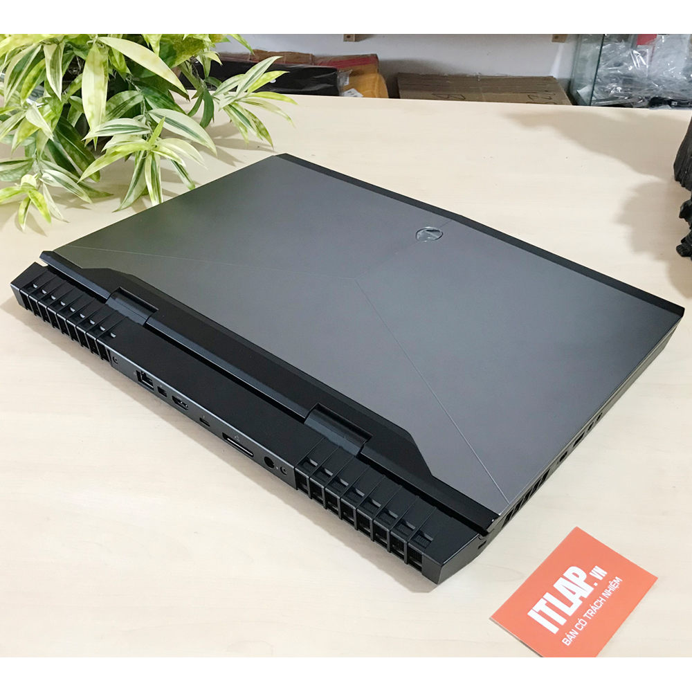 Alienware 17 r5 gtx hotsell 1070