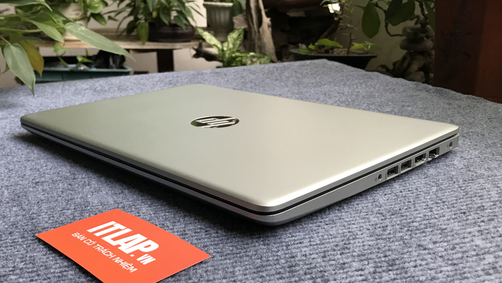  Laptop HP 14s Core i5 1021U