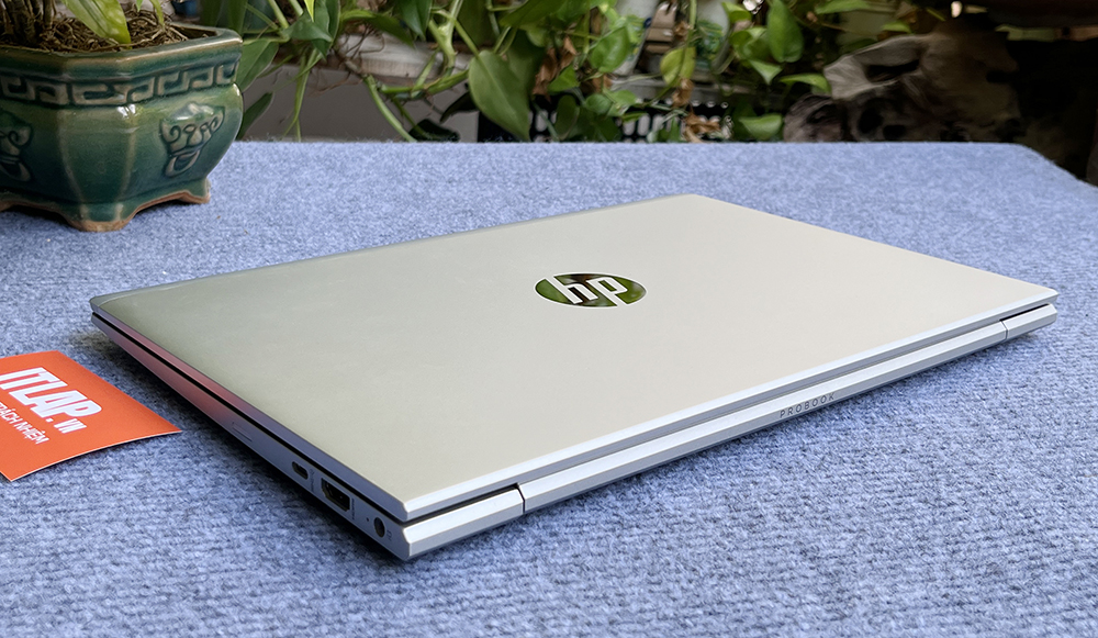 HP Probook 635 Aero G8