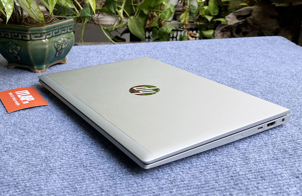 HP Probook 635 Aero G8