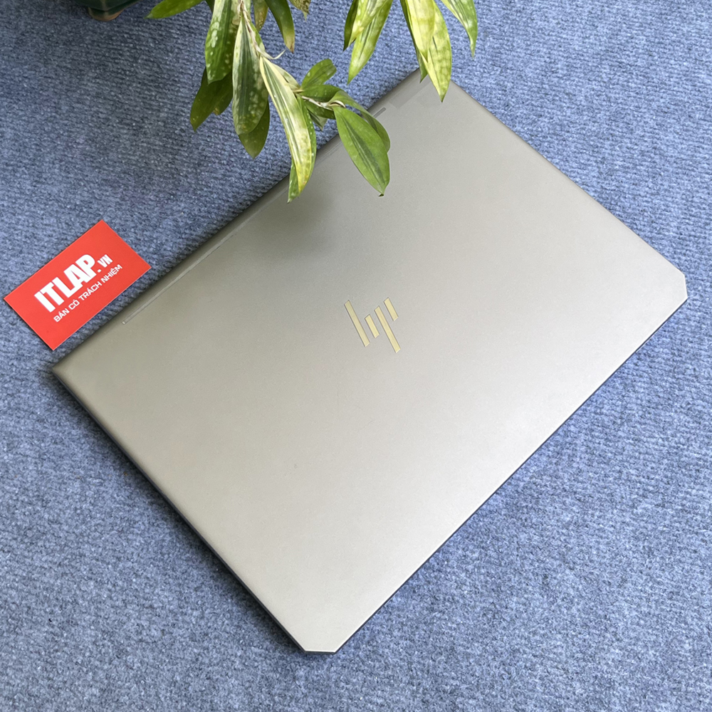 Laptop HP Zbook Studio G5 Core i7 9750H /32 GB /SSD 512GB